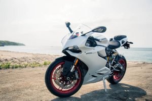 richard-ciraulo-oF3Rbiki6HQ-unsplash